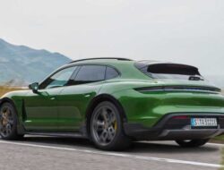 Porsche Taycan Cross Turismo Luxury Electric Evolution